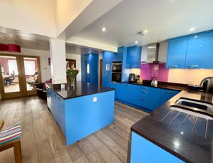 Photo 9- click for photo gallery